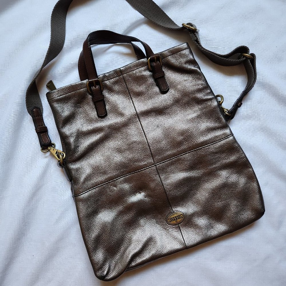 Fossil Silver Metallic Pebble Leather Large Shoulder Bag / handbag